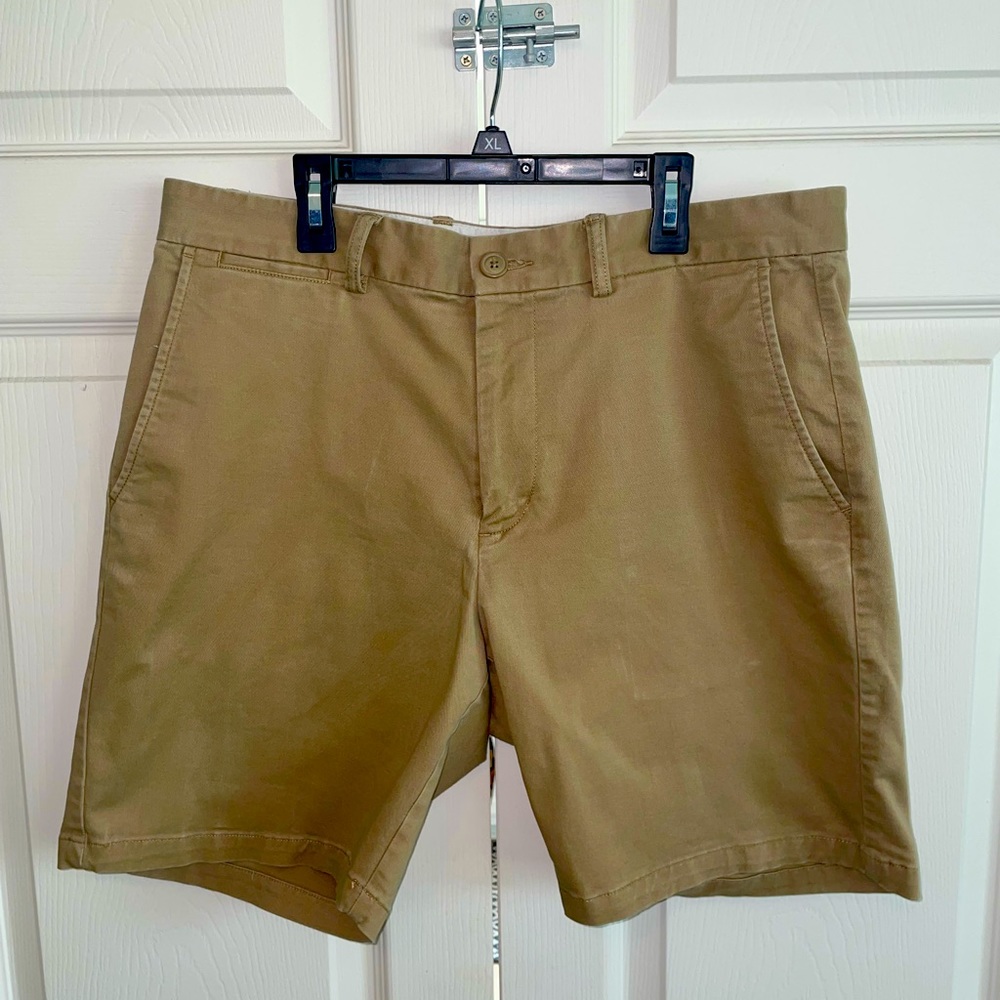 Old Navy Ultimate Slim Khaki Shorts